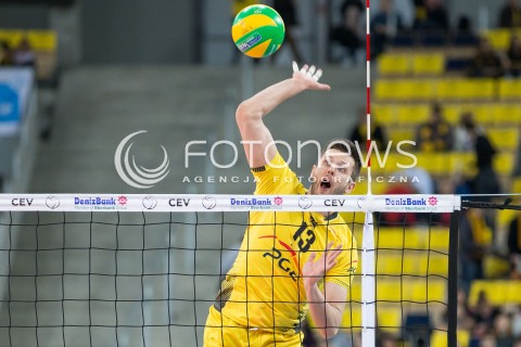  19.02.2015 LODZ POLAND<br />
SIATKOWKA LIGA MISTRZOW MEN CEV VOLLEYBALL CHAMPIONS LEAGUE 2014/2015<br />
MATCH PGE SKRA BELCHATOW - CUCINE LUBE TREIA<br />
N/Z MICHAL WINIARSKI SYLWETKA<br />
 