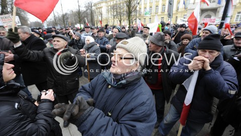  19.02.2015 WARSZAWA <br />PROTEST ROLNIKOW<br />N/Z MANIFESTANCI<br /> 