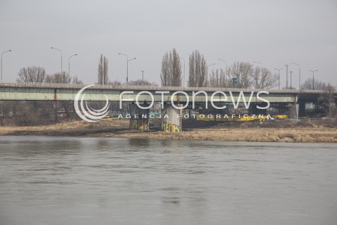  21.02.2015 WARSZAWA ZDJECIE ILUSTRACYJNE<br />N/Z ZAMKNIETY MOST LAZIENKOWSKI PO POZARZE<br /> 