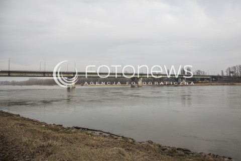  21.02.2015 WARSZAWA ZDJECIE ILUSTRACYJNE<br />N/Z ZAMKNIETY MOST LAZIENKOWSKI PO POZARZE<br /> 