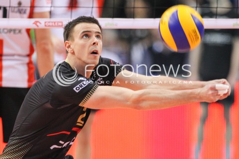  21.02.2015 RZESZOW<br />SIATKOWKA PLUSLIGA 2014/2015 MEN VOLLEYBALL POLAND POLISH PLUS LIGA LEAGUE SEASON 2014/2015<br />MECZ ASSECO RESOVIA - PGE SKRA BELCHATOW<br />N/Z MARIUSZ WLAZLY SYLWETKA <br /> 