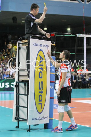 21.02.2015 RZESZOW<br />SIATKOWKA PLUSLIGA 2014/2015 MEN VOLLEYBALL POLAND POLISH PLUS LIGA LEAGUE SEASON 2014/2015<br />MECZ ASSECO RESOVIA - PGE SKRA BELCHATOW<br />N/Z MACIEJ TWARDOWSKI SEDZIA - ZOLTA KARTKA UPOMNIENIE FABIAN DRZYZGA <br /> 