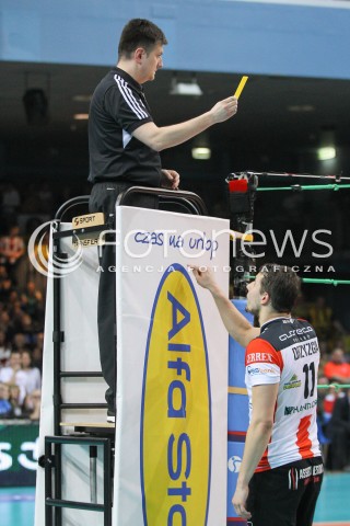  21.02.2015 RZESZOW<br />SIATKOWKA PLUSLIGA 2014/2015 MEN VOLLEYBALL POLAND POLISH PLUS LIGA LEAGUE SEASON 2014/2015<br />MECZ ASSECO RESOVIA - PGE SKRA BELCHATOW<br />N/Z MACIEJ TWARDOWSKI SEDZIA - ZOLTA KARTKA UPOMNIENIE FABIAN DRZYZGA <br /> 