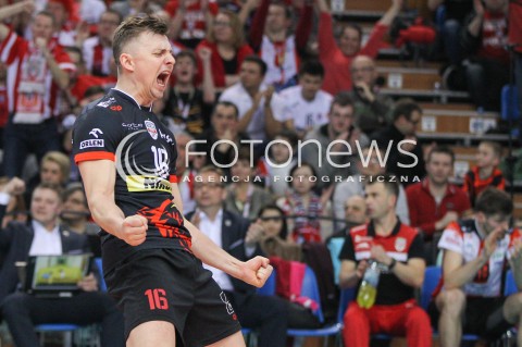  21.02.2015 RZESZOW<br />SIATKOWKA PLUSLIGA 2014/2015 MEN VOLLEYBALL POLAND POLISH PLUS LIGA LEAGUE SEASON 2014/2015<br />MECZ ASSECO RESOVIA - PGE SKRA BELCHATOW<br />N/Z KRZYSZTOF IGNACZAK RADOSC EMOCJE SYLWETKA <br /> 