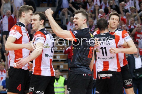  21.02.2015 RZESZOW<br />SIATKOWKA PLUSLIGA 2014/2015 MEN VOLLEYBALL POLAND POLISH PLUS LIGA LEAGUE SEASON 2014/2015<br />MECZ ASSECO RESOVIA - PGE SKRA BELCHATOW<br />N/Z KRZYSZTOF IGNACZAK MARKO IVOVIC RADOSC EMOCJE WYGRANA<br /> 
