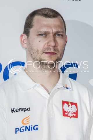  23.02.2015 WARSZAWA<br />SPOTKANIE Z BRAZOWYMI MISTRZAMI W PILCE RECZNEJ 2015 NA TORWARZE<br />N/Z MARCIN WICHARY<br /> 