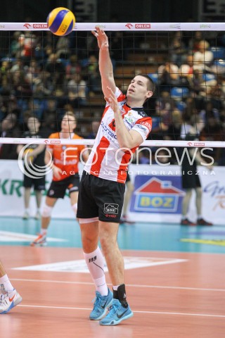  28.02.2015 RZESZOW<br />SIATKOWKA PLUSLIGA 2014/2015 MEN VOLLEYBALL POLAND POLISH PLUS LIGA LEAGUE SEASON 2014/2015<br />MECZ ASSECO RESOVIA - CERRAD CZARNI RADOM<br />N/Z DAWID KONARSKI SYLWETKA <br /> 
