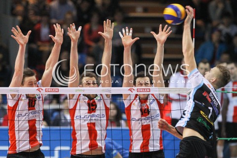  28.02.2015 RZESZOW<br />SIATKOWKA PLUSLIGA 2014/2015 MEN VOLLEYBALL POLAND POLISH PLUS LIGA LEAGUE SEASON 2014/2015<br />MECZ ASSECO RESOVIA - CERRAD CZARNI RADOM<br />N/Z JOCHEN SCHOPS RUSSELL HOLMES RAFAL BUSZEK BLOK<br /> 