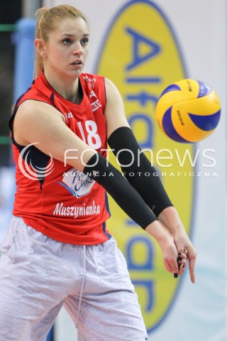  02.03.2015 RZESZOW<br />SIATKOWKA ORLEN LIGA 2014/2015 WOMEN VOLLEYBALL POLAND POLISH ORLENLIGA LEAGUE SEASON 2014/2015<br />MECZ DEVELOPRES SKYRES RZESZOW - POLSKI CUKIER MUSZYNIANKA MKS MUSZYNA<br />N/Z KINGA HATALA SYLWETKA <br /> 