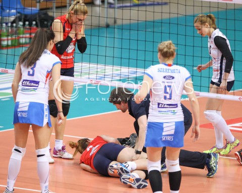  02.03.2015 RZESZOW<br />SIATKOWKA ORLEN LIGA 2014/2015 WOMEN VOLLEYBALL POLAND POLISH ORLENLIGA LEAGUE SEASON 2014/2015<br />MECZ DEVELOPRES SKYRES RZESZOW - POLSKI CUKIER MUSZYNIANKA MKS MUSZYNA<br />N/Z SYLWIA WOJCIESKA BOL URAZ KONTUZJA<br /> 