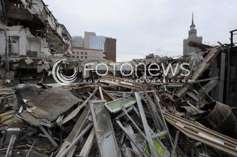  08.03.2015 WARSZAWA <br />
ROZBIORKA DOMU TOWAROWEGO SEZAM<br />
N/Z SEZAM<br />
 