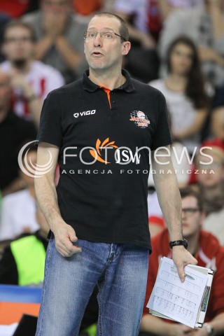  08.03.2015 RZESZOW<br />SIATKOWKA PLUSLIGA 2014/2015 MEN VOLLEYBALL POLAND POLISH PLUS LIGA LEAGUE SEASON 2014/2015<br />MECZ ASSECO RESOVIA - JASTRZEBSKI WEGIEL<br />N/Z ROBERTO PIAZZA - TRENER ( HEAD COACH ) SYLWETKA <br /> 