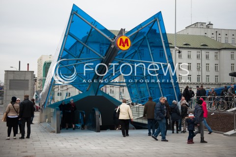  08.03.2015 WARSZAWA<br />OTWARCIE II LINI METRA <br />N/Z  WYJSCIE Z METRA<br /> 