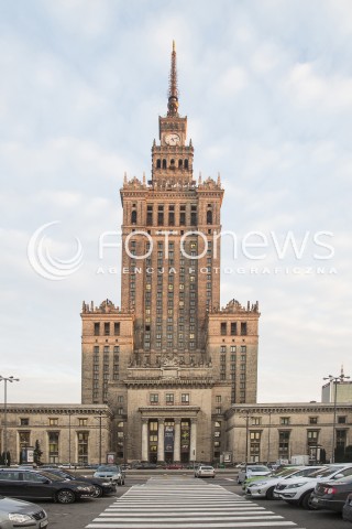  09.03.2015 WARSZAWA<br />ZDJECIE ILUSTRACYJNE <br />N/Z PALAC KULTURY WIDOK OD ULICY MARSZALKOWSKIEJ<br /> 