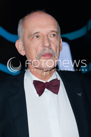  11.03.2015 WARSZAWA TVP<br />PROGRAM SWIAT SIE KRECI<br />N/Z JANUSZ KORWIN - MIKKE<br /> 