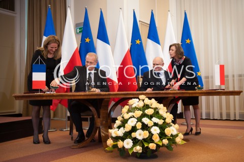  12.03.2015 WARSZAWA<br />WIZYTA PREMIERA FRANCJI W POLSCE<br />N/Z DYREKTOR FRANCUSKIEGO NARODOWEGO CENTRUM BADAN KOSNICZNYCH JEAN - YVES LE GALL DYREKTOR POLSKIEJ AGENCJI KOSMICZNEJ MAREK BANASZKIEWICZ<br /> 