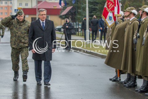  13.03.2015 RZESZOW<br />PREZYDENT RP BRONISLAW KOMOROWSKI NA PODKARPACIU<br />WIZYTA W 21. BRYGADZIE STRZELCOW PODHALANSKICH<br />N/Z BRONISLAW KOMOROWSKI LECH MAJEWSKI<br /> 