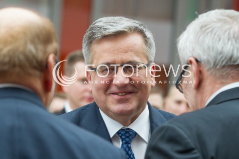  13.03.2015 RZESZOW<br />PREZYDENT RP BRONISLAW KOMOROWSKI NA PODKARPACIU<br />UDZIAL W DEBACIE INNOWACYJNOSC W GOSPODARCE SZANSA DLA MLODYCH NA UNIWERSYTECIE RZESZOWSKIM<br />N/Z BRONISLAW KOMOROWSKI<br /> 