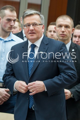  13.03.2015 RZESZOW<br />PREZYDENT RP BRONISLAW KOMOROWSKI NA PODKARPACIU<br />UDZIAL W DEBACIE INNOWACYJNOSC W GOSPODARCE SZANSA DLA MLODYCH NA UNIWERSYTECIE RZESZOWSKIM<br />N/Z BRONISLAW KOMOROWSKI<br /> 