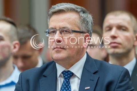  13.03.2015 RZESZOW<br />PREZYDENT RP BRONISLAW KOMOROWSKI NA PODKARPACIU<br />UDZIAL W DEBACIE INNOWACYJNOSC W GOSPODARCE SZANSA DLA MLODYCH NA UNIWERSYTECIE RZESZOWSKIM<br />N/Z BRONISLAW KOMOROWSKI<br /> 
