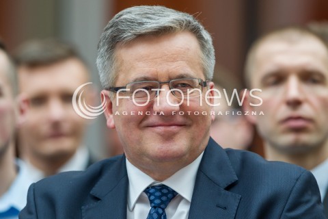  13.03.2015 RZESZOW<br />PREZYDENT RP BRONISLAW KOMOROWSKI NA PODKARPACIU<br />UDZIAL W DEBACIE INNOWACYJNOSC W GOSPODARCE SZANSA DLA MLODYCH NA UNIWERSYTECIE RZESZOWSKIM<br />N/Z BRONISLAW KOMOROWSKI<br /> 