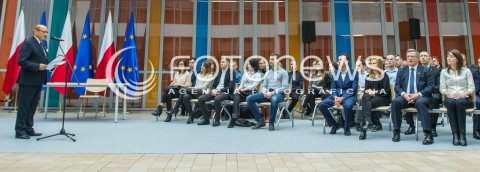  13.03.2015 RZESZOW<br />PREZYDENT RP BRONISLAW KOMOROWSKI NA PODKARPACIU<br />UDZIAL W DEBACIE INNOWACYJNOSC W GOSPODARCE SZANSA DLA MLODYCH NA UNIWERSYTECIE RZESZOWSKIM<br />N/Z BRONISLAW KOMOROWSKI TADEUSZ FERENC<br /> 