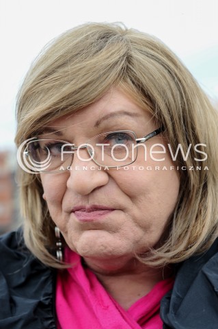  15.03.2015 WARSZAWA<br />ANNA GRODZKA ZBIERA PODPISY<br />N/Z ANNA GRODZKA<br /> 