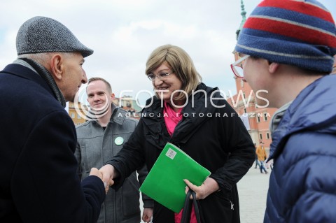  15.03.2015 WARSZAWA<br />ANNA GRODZKA ZBIERA PODPISY<br />N/Z ANNA GRODZKA<br /> 