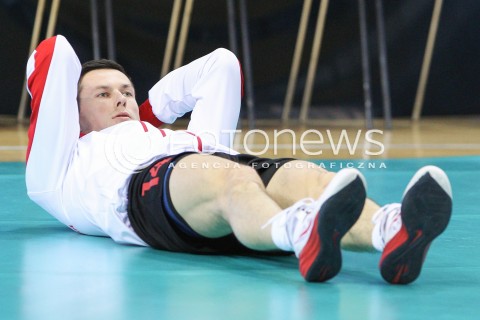 20.03.2015 RZESZOW<br />SIATKOWKA PLUSLIGA 2014/2015 MEN VOLLEYBALL POLAND POLISH PLUS LIGA LEAGUE SEASON 2014/2015 - POLFINAL MECZ NR 3.<br />MECZ ASSECO RESOVIA - JASTRZEBSKI WEGIEL<br />N/Z RAFAL BUSZEK SYLWETKA <br /> 
