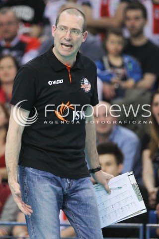  20.03.2015 RZESZOW<br />SIATKOWKA PLUSLIGA 2014/2015 MEN VOLLEYBALL POLAND POLISH PLUS LIGA LEAGUE SEASON 2014/2015 - POLFINAL MECZ NR 3.<br />MECZ ASSECO RESOVIA - JASTRZEBSKI WEGIEL<br />N/Z ROBERTO PIAZZA - TRENER ( HEAD COACH ) SYLWETKA EMOCJE<br /> 