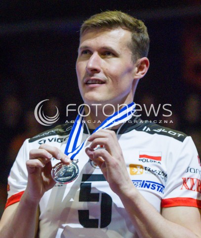  29.03.2015 BERLIN GERMANY<br />SIATKOWKA LIGA MISTRZOW MEN CEV VOLLEYBALL CHAMPIONS LEAGUE FINAL FOUR 2014/2015 - FINAL<br />MATCH ASSECO RESOVIA - ZENIT KAZAN<br />N/Z SIATKARZE DRUZYNA ASSECO RESOVII - DEKORACJA RADOSC EMOCJE - II MIEJSCE ( SREBRNY MEDAL ) - RADOSC EMOCJE MEDALE - LUKAS TICHACEK<br /> 