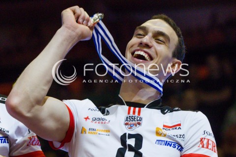  29.03.2015 BERLIN GERMANY<br />SIATKOWKA LIGA MISTRZOW MEN CEV VOLLEYBALL CHAMPIONS LEAGUE FINAL FOUR 2014/2015 - FINAL<br />MATCH ASSECO RESOVIA - ZENIT KAZAN<br />N/Z SIATKARZE DRUZYNA ASSECO RESOVII - DEKORACJA RADOSC EMOCJE - II MIEJSCE ( SREBRNY MEDAL ) - RADOSC EMOCJE MEDALE - MARKO IVOVIC<br /> 
