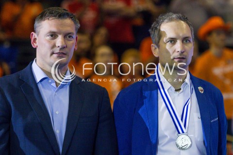  29.03.2015 BERLIN GERMANY<br />SIATKOWKA LIGA MISTRZOW MEN CEV VOLLEYBALL CHAMPIONS LEAGUE FINAL FOUR 2014/2015 - FINAL<br />MATCH ASSECO RESOVIA - ZENIT KAZAN<br />N/Z SIATKARZE DRUZYNA ASSECO RESOVII - DEKORACJA RADOSC EMOCJE - II MIEJSCE ( SREBRNY MEDAL ) - RADOSC EMOCJE MEDALE - ANDRZEJ KOWAL ( TRENER ) PAWEL PAPKE<br /> 