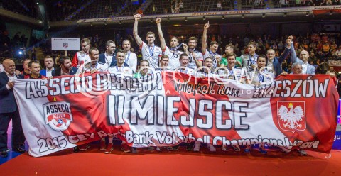  29.03.2015 BERLIN GERMANY<br />SIATKOWKA LIGA MISTRZOW MEN CEV VOLLEYBALL CHAMPIONS LEAGUE FINAL FOUR 2014/2015 - FINAL<br />MATCH ASSECO RESOVIA - ZENIT KAZAN<br />N/Z SIATKARZE ASSECO RESOVII ZDJECIE GRUPOWE GRUPOWKA - II MIEJSCE ( SREBRNY MEDAL ) - RADOSC EMOCJE MEDALE DEKORACJA<br /> 