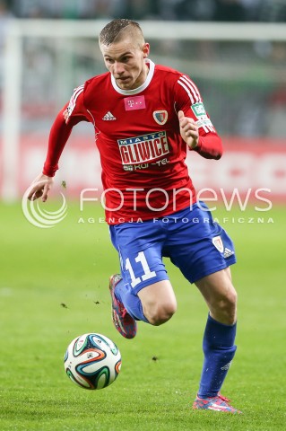  04.04.2015 WARSZAWA PILKA NOZNA<br />SEZON 2014/2015 FOOTBALL POLISH T-MOBILE EKSTRAKLASA<br />MECZ LEGIA WARSZAWA - PIAST GLIWICE NA STADIONIE MARSZALKA JOZEFA PILSUDSKIEGO<br />N/Z PAWEL MOSKWIK<br /> 