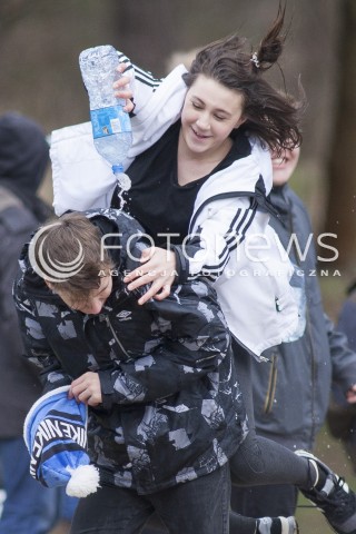  06.04.2015 ZALESIE DOLNE<br />ZDJECIE ILUSTRACYJNE <br />N/Z BITWA WODNA W LANY PONIEDZIALEK<br /> 