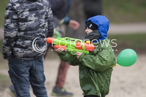  06.04.2015 ZALESIE DOLNE<br />ZDJECIE ILUSTRACYJNE <br />N/Z BITWA WODNA W LANY PONIEDZIALEK<br /> 