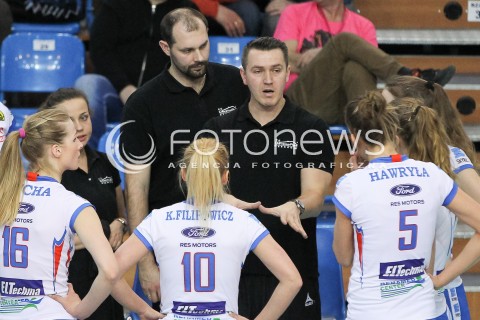  11.04.2015 RZESZOW <br />SIATKOWKA ORLEN LIGA 2014/2015 WOMEN VOLLEYBALL POLAND POLISH ORLENLIGA LEAGUE SEASON 2014/2015 <br />MECZ DEVELOPRES SKYRES RZESZOW - SK BANK LEGIONOVIA LEGIONOWO<br />N/Z MARCIN WOJTOWICZ - TRENER ( HEAD COACH ) STANISLAW PIECZONKA<br /> 