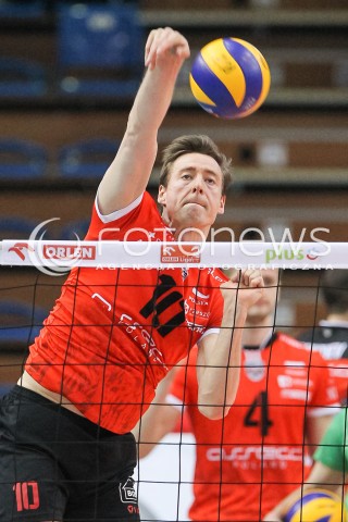  11.04.2015 RZESZOW <br />SIATKOWKA MEN VOLLEYBALL SEASON 2014/2015 <br />MECZ SPARINGOWY<br />ASSECO RESOVIA RZESZOW - VFB FRIEDRICHSHAFEN<br />N/Z JOCHEN SCHOPS SYLWETKA ATAK<br /> 