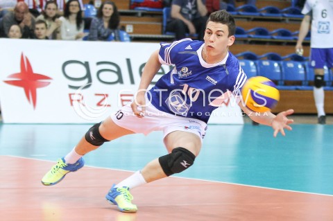  11.04.2015 RZESZOW <br />SIATKOWKA MEN VOLLEYBALL SEASON 2014/2015 <br />MECZ SPARINGOWY<br />ASSECO RESOVIA RZESZOW - VFB FRIEDRICHSHAFEN<br />N/Z JENIA GREBENNIKOV SYLWETKA OBRONA<br /> 