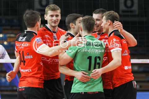  11.04.2015 RZESZOW <br />SIATKOWKA MEN VOLLEYBALL SEASON 2014/2015 <br />MECZ SPARINGOWY<br />ASSECO RESOVIA RZESZOW - VFB FRIEDRICHSHAFEN<br />N/Z PIOTR NOWAKOWSKI DAWID KONARSKI NIKOLAY PENCHEV RADOSC EMOCJE<br /> 