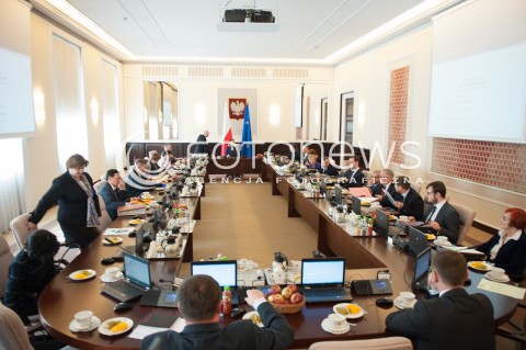  14.04.2015 WARSZAWA <br />
POSIEDZENIE RADY MINISTROW <br />
N/Z RADA MINISTROW<br />
 