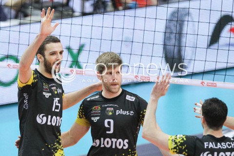  15.04.2015 RZESZOW<br />SIATKOWKA PLUSLIGA 2014/2015 MEN VOLLEYBALL POLAND POLISH PLUS LIGA LEAGUE SEASON 2014/2015 - FINAL 1. MECZ<br />MECZ ASSECO RESOVIA - LOTOS TREFL GDANSK<br />N/Z MATEUSZ MIKA SEBASTIAN SCHWARZ RADOSC EMOCJE <br /> 