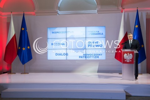  15.04.2015 WARSZAWA<br />PODSUMOWANIE 5 LAT PREZYDENTURY PREZYDENTA BRONISLAWA KOMOROWSKIEGO - LACZY NAS POLSKA<br />N/Z PREZYDENT RP BRONISLAW KOMOROWSKI<br /> 