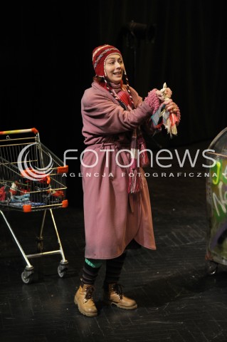  16.04.2015 WARSZAWA <br />PROBA MEDIALNA SPEKTAKLU ANTYGONA W NOWYM JORKU TEATRU IMKA<br />N/Z MAJA STRUNNIKOWA ANITA<br /> 