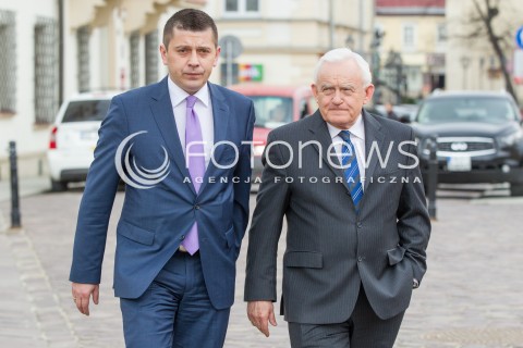  16.04.2015 RZESZOW<br />WIZYTA PRZEWODNICZACEGO SLD LESZKA MILLERA NA PODKARPACIU<br />N/Z LESZEK MILLER POSEL TOMASZ KAMINSKI<br /> 