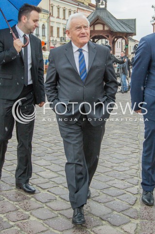  16.04.2015 RZESZOW<br />WIZYTA PRZEWODNICZACEGO SLD LESZKA MILLERA NA PODKARPACIU<br />N/Z LESZEK MILLER<br /> 