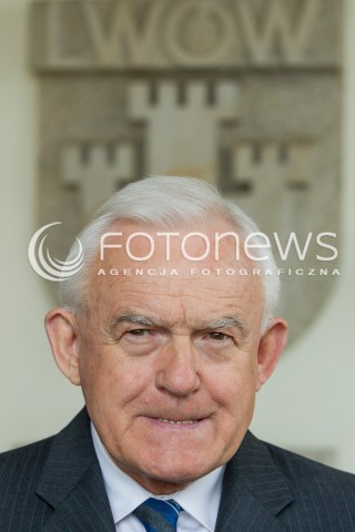  16.04.2015 RZESZOW<br />WIZYTA PRZEWODNICZACEGO SLD LESZKA MILLERA NA PODKARPACIU<br />N/Z LESZEK MILLER<br /> 