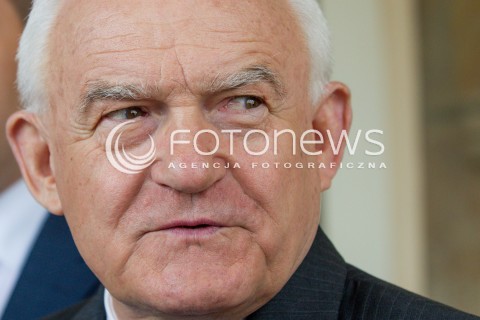  16.04.2015 RZESZOW<br />WIZYTA PRZEWODNICZACEGO SLD LESZKA MILLERA NA PODKARPACIU<br />N/Z LESZEK MILLER<br /> 