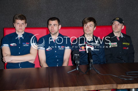  16.04.2014 WARSZAWA<br />
KONFERENCJA DRIFT MASTERS 2015<br />
N/Z PIOTR WIECEK DAWID KARKOSIK JAKUB PRZYGONSKI PAWEL TRELA<br />
 